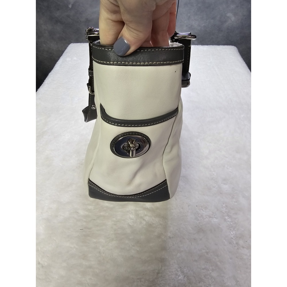 Coach Pleated Leather‎ White & Gray Tote Bag Purse Purple Inside Silver Hardware - Picture 6 of 12